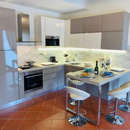 Appartamento Nice Forte Dei Marmi Querceta Bagian luar foto